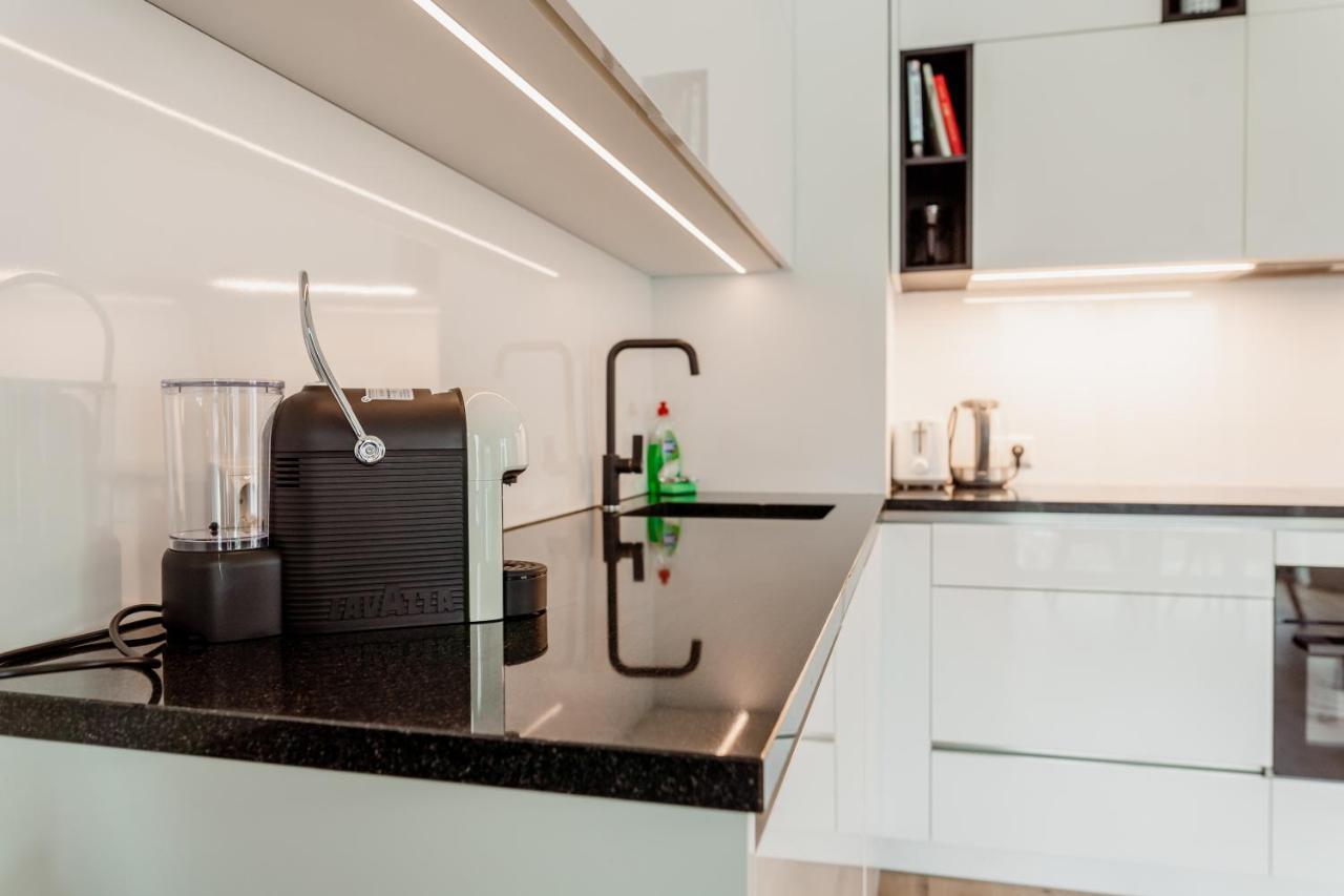 Dream Stay - Modern Apartments In City Centre Tallinn Exterior photo